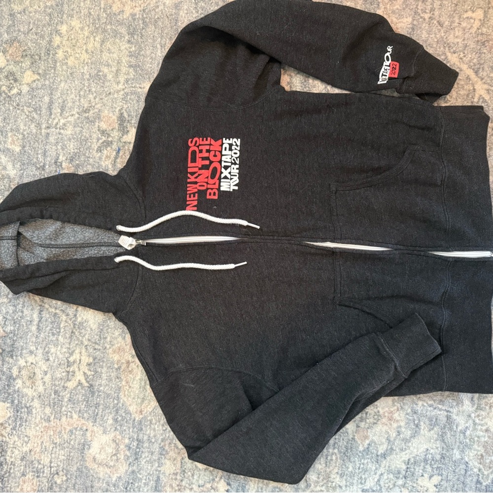 THE MIXTAPE TOUR ZIP HOODIE size S NKOB band New Kids on the Block